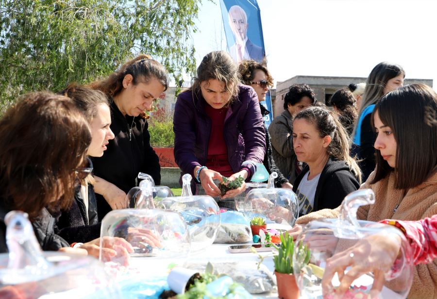 GELECEĞE DAİR UMUTLARINI KENDİ ELLERİYLE YEŞERTTİLER