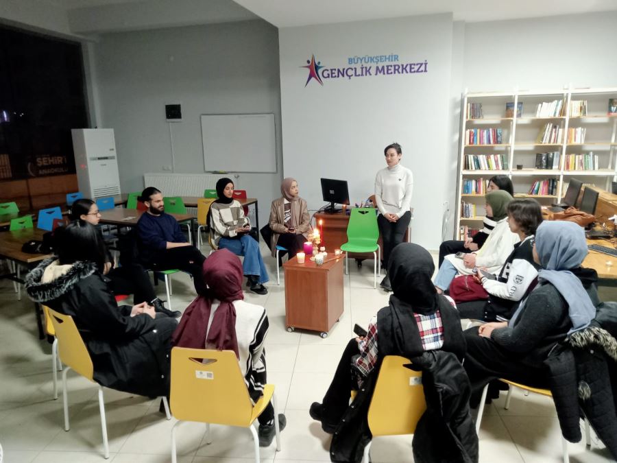 GENÇLER DUYGULARINI ŞİİRLE PAYLAŞTILAR
