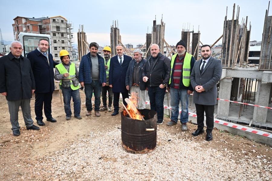 Gençler için bir tesis de Yenibağlar’a