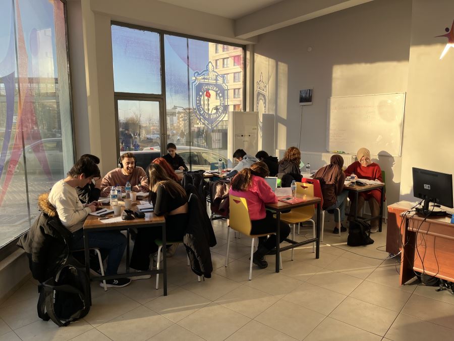 GENÇLİĞİN KALBİ BU MERKEZDE ATIYOR