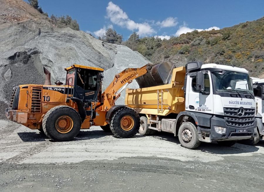 GÖLCÜK BELEDİYESİ HATAY'DA GECE GÜNDÜZ HİZMET ETMEYE DEVAM EDİYOR