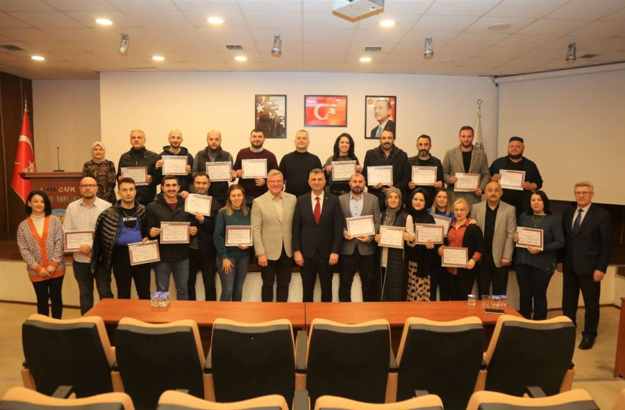 GÖLCÜK BELEDİYESİ PERSONELİ İLK YARDIM SERTİFİKALARINI ALDI