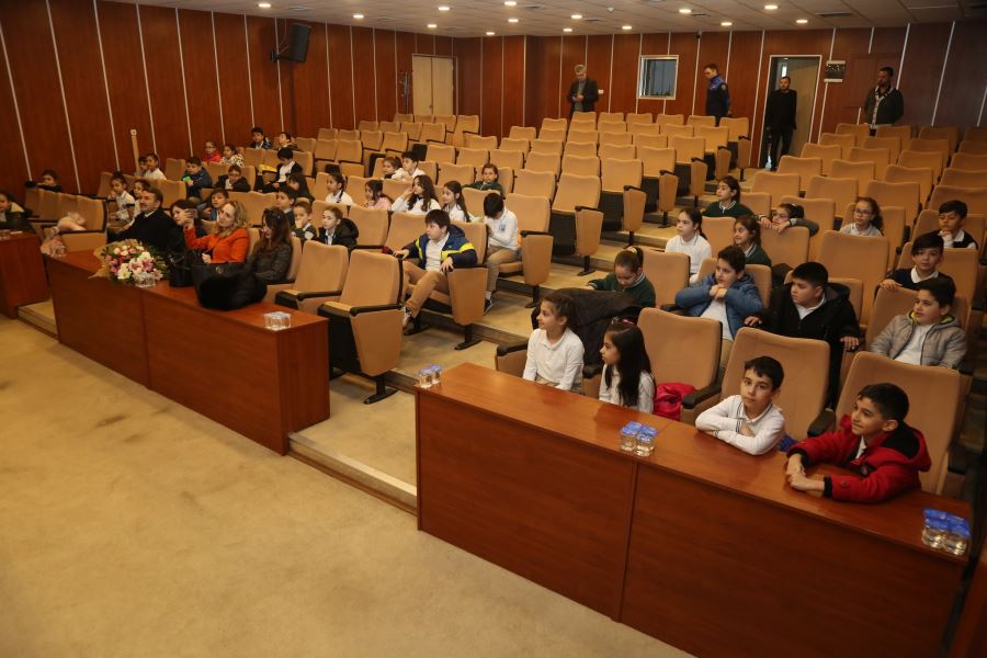 GÖLCÜK BELEDİYESİ'NİN EN KEYİFLİ MECLİS TOPLANTISI
