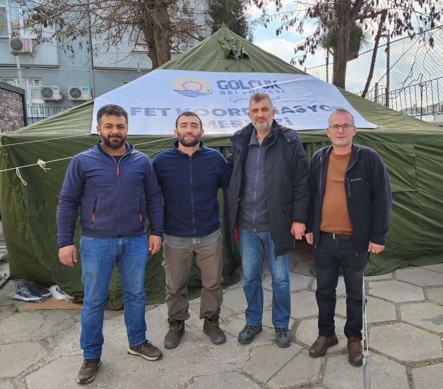 GÖLCÜK HALKINDAN DEPREM BÖLGESİNE YAKACAK YARDIMI