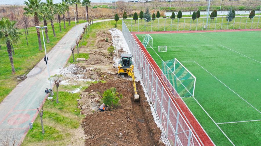 Gölcük Metin Uzuner Spor Tesisi’nde yenileme çalışmaları başladı