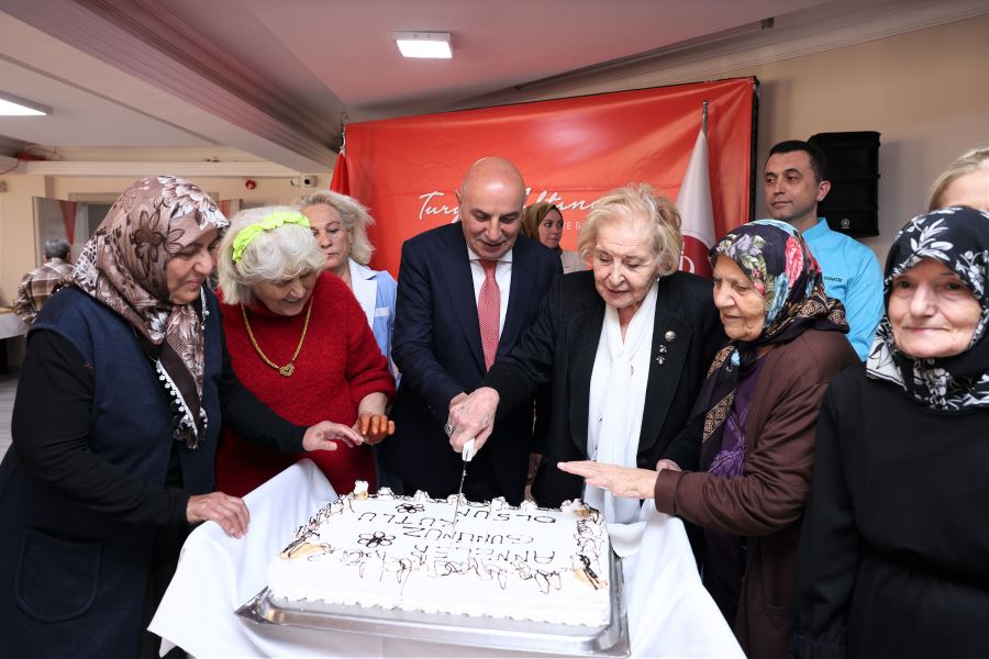 GÖNÜL KÖŞKÜ HUZUREVİ’NDE ANNELER GÜNÜ KUTLANDI