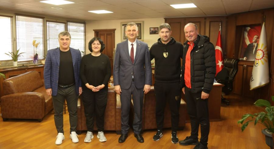 GÜRCÜSTAN U-17 FUTBOL TAKIMI “ARAGVELEBİ” SPOR KENTİ GÖLCÜK’TE KAMP YAPTI