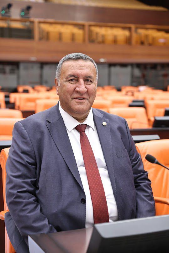 Gürer: “Çiğ süt, sudan ucuz”
