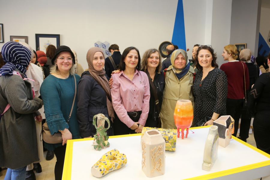 GÜZEL SANATLAR AKADEMİSİ,  ’ÖZ’E YOLCULUK SERGİSİNE EV SAHİPLİĞİ YAPTI