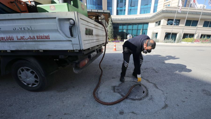 HALK SAĞLIĞI İÇİN İLAÇLAMA ÇALIŞMALARINA DEVAM