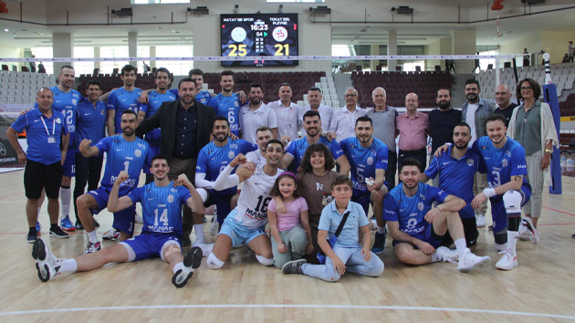 HATAYLI VOLEYBOLCULARDAN İLK GALİBİYET