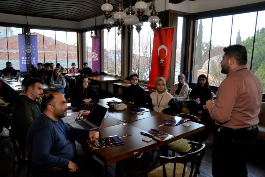 Hayat, Bursa’daki gençlere güzel