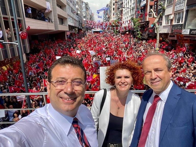 İBB BAŞKANI EKREM İMAMOĞLU’NA AVCILAR’DA SEVGİ SELİ!