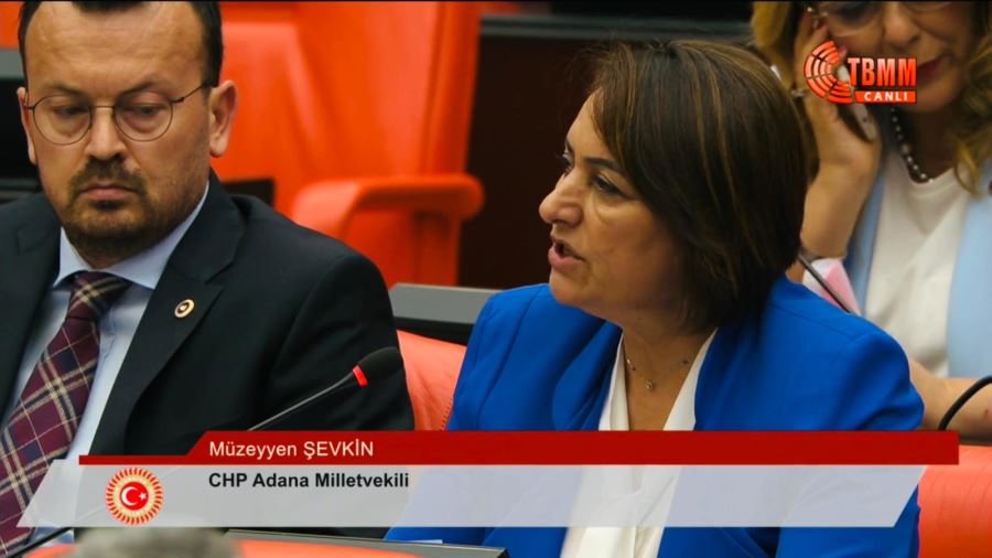 “İktidar, neyin kafasını yaşıyor”