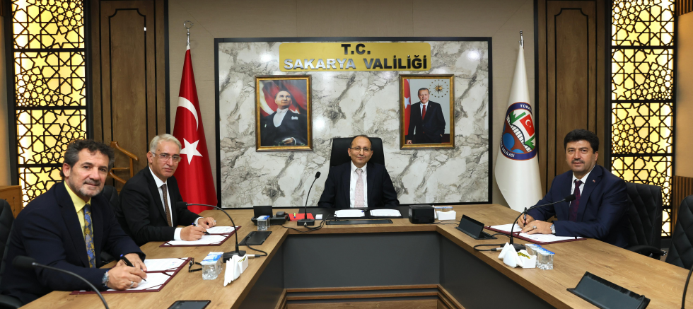 İmzalar Sakarya’daki gençlerin geleceği için atıldı - TÜRKİYE - İnternetin Ajansı