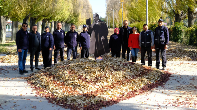İŞÇİLERDEN 10 KASIM’DA ANLAMLI MESAJ