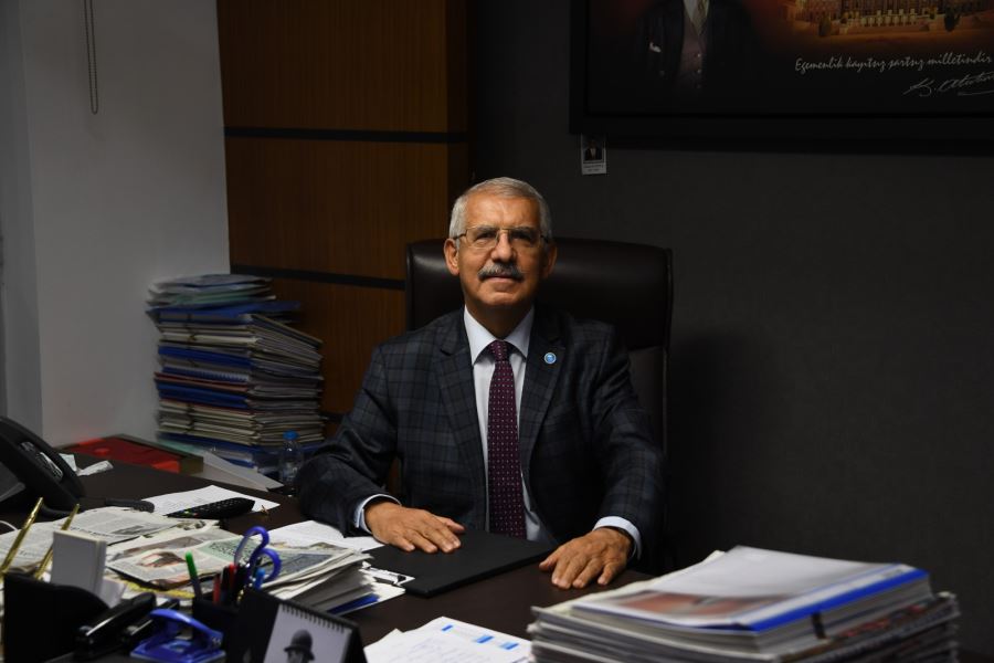 İYİ PARTİLİ YOKUŞ: MİLLİYETÇİLİK AYRIŞTIRMAK DEĞİL KUCAKLAMAKTIR