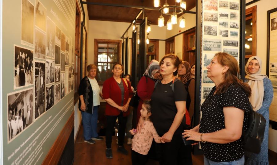 İZ BIRAKANLAR MÜZESİ’NE ZİYARETÇİ AKINI