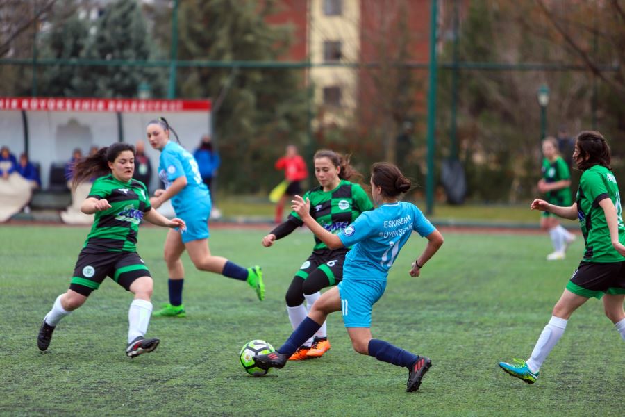 KADINLAR LİGİNDE FIRTINA GİBİ BAŞLANGIÇ