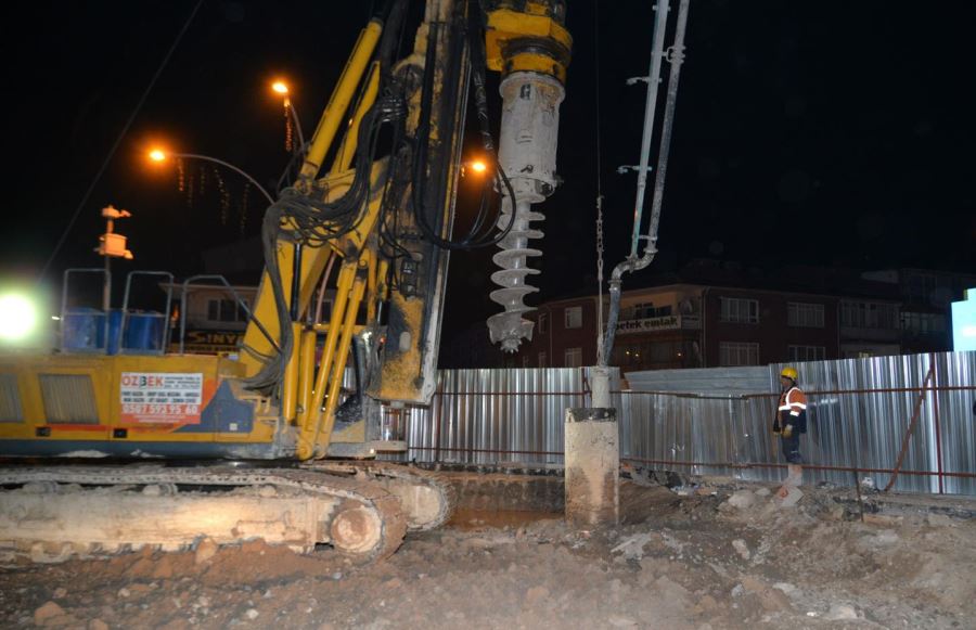 KAHRAMANKAZAN “KENT MEYDANI”NA KAVUŞUYOR