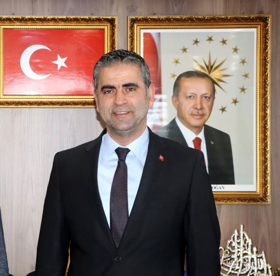 Kandıra Belediye Başkanı Adnan Turan, Miraç Kandili münasebetiyle bir mesaj yayımladı