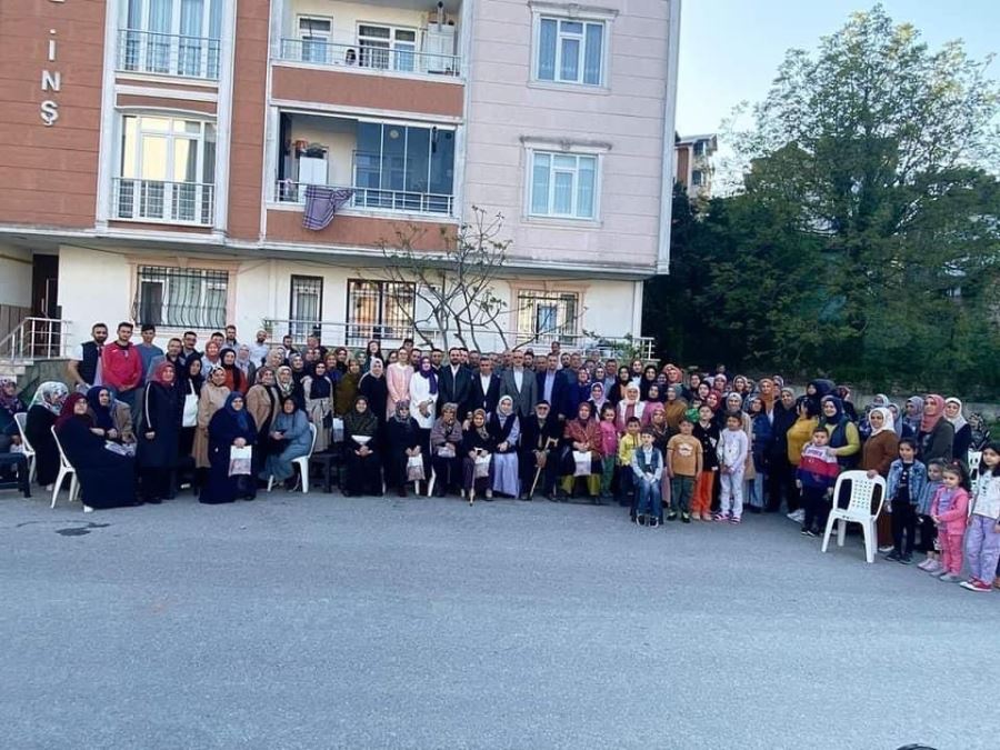Kandıra'da AK Parti'ye sevgi seli