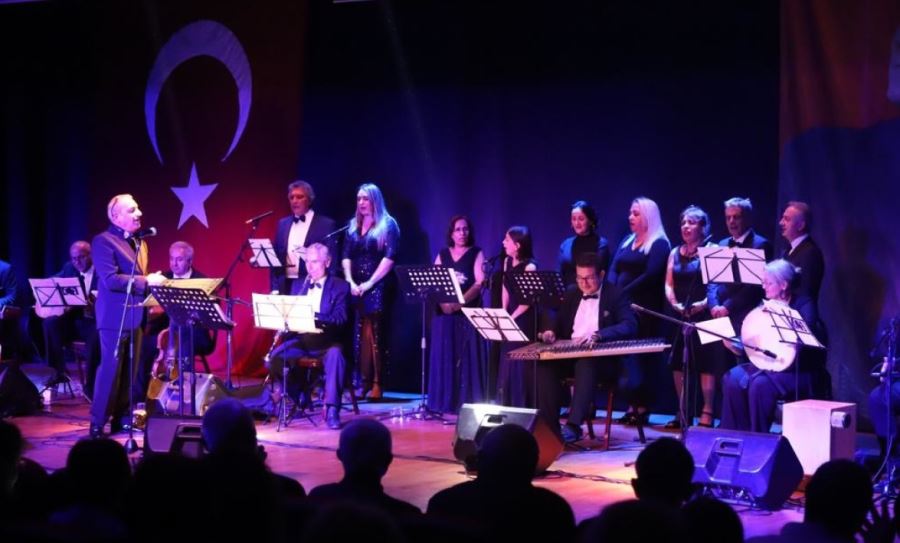 Kartal’da, Ulu Önder Atatürk Sevdiği Şarkılarla Anıldı