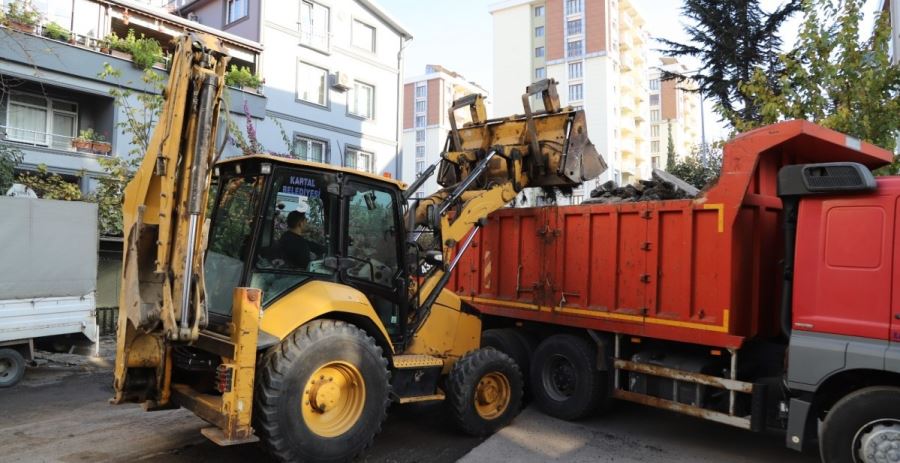 Kartal’ın Önemli Noktalarından Birinin Daha Asfaltı Yenilendi