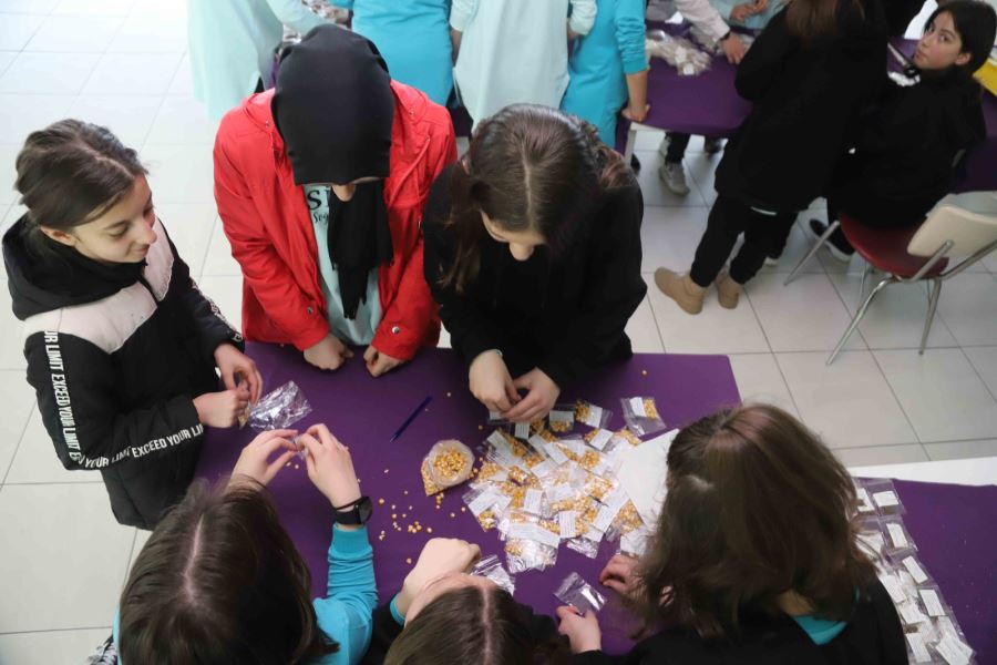 Kartallı Bebeklerin İlk Hediyesi Kartal Belediyesi’nden