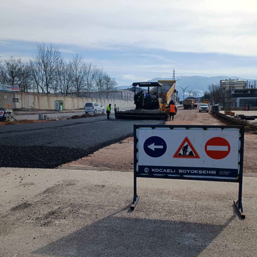 Kartepe Asiller Caddesi asfaltlandı
