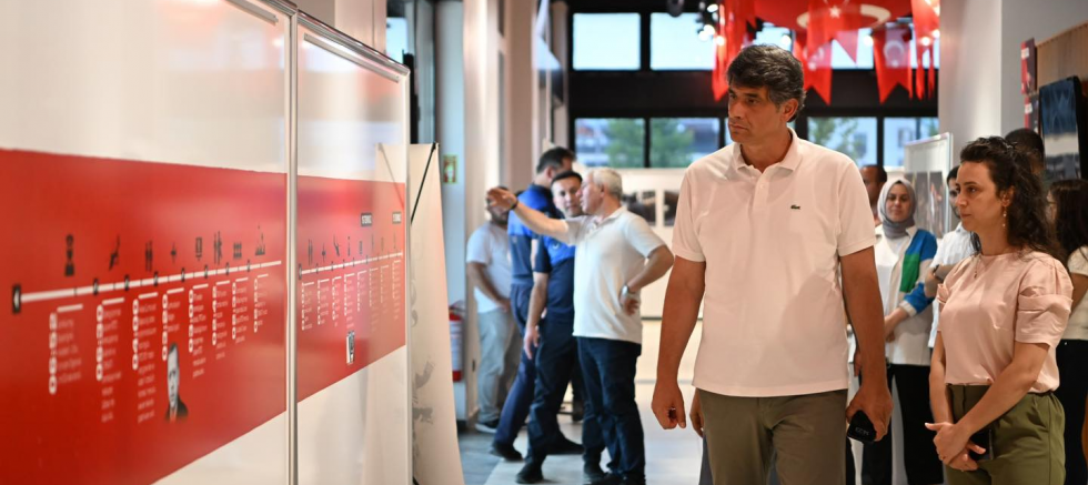 KARTEPE’DE 15 TEMMUZ ZAMANI DURDURAN GECE SERGİSİ - TÜRKİYE - İnternetin Ajansı