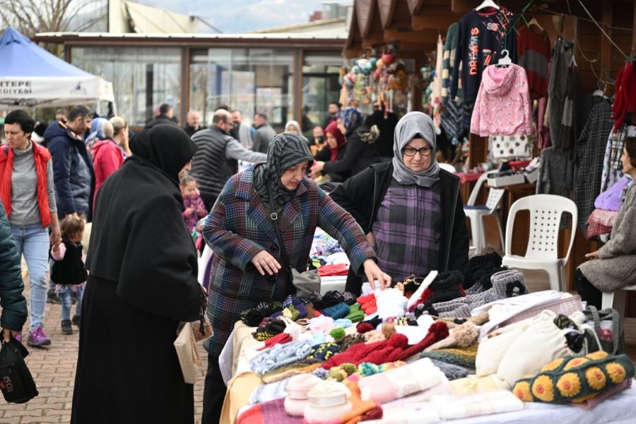 Kartepeli kadınlardan el emekleriyle destek