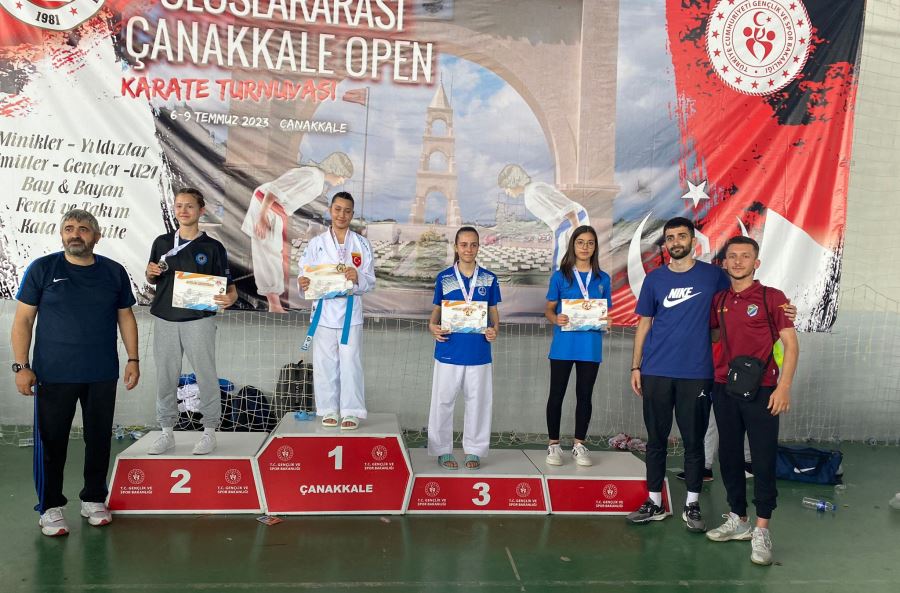 KARTEPE’NİN SPORCULARI BİRİNCİLİKLE DÖNDÜ