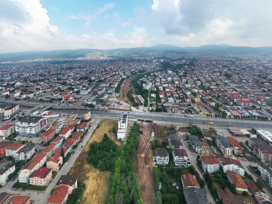 Kaşkaldere Kavşağı’nda köprü kazıkları çakılıyor