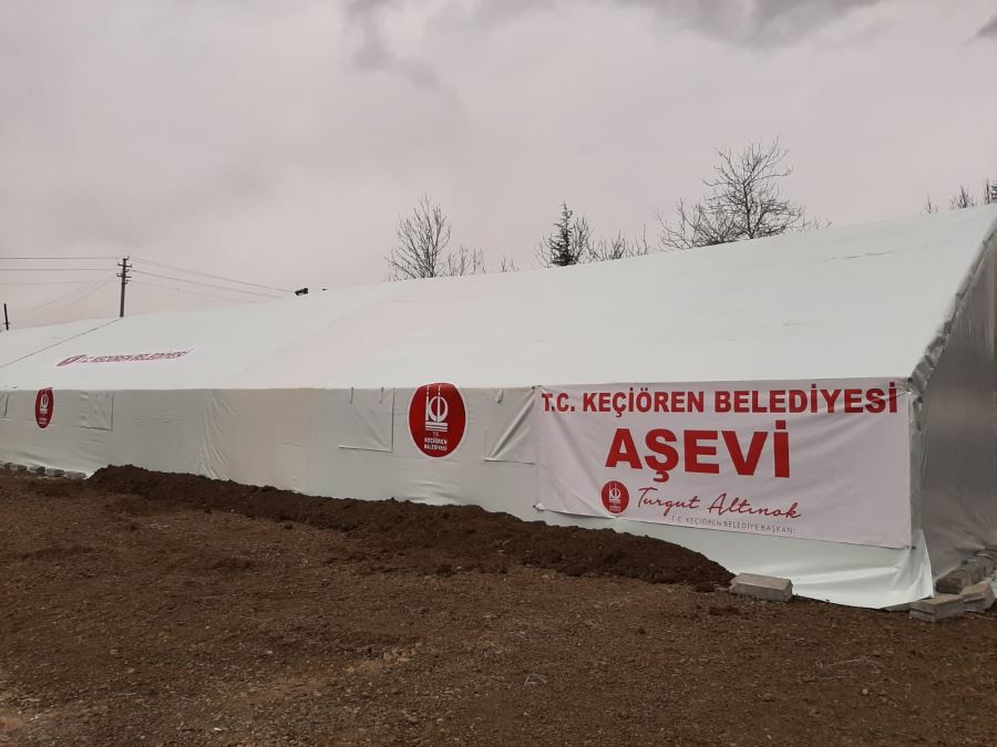 KEÇİÖREN BELEDİYESİ DEPREM BÖLGELERİNE İFTAR ÇADIRI KURDU