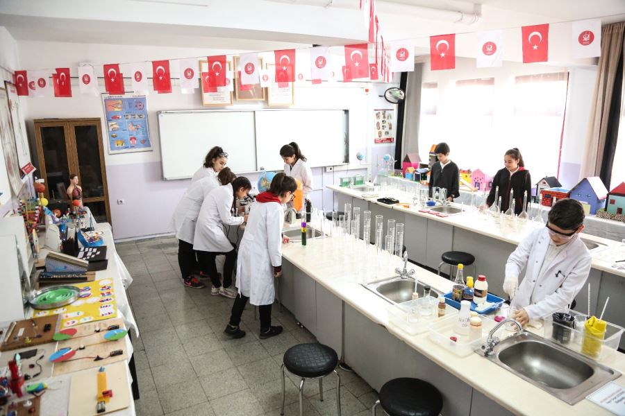 KEÇİÖREN LABORATUVARLARLA DONATILIYOR