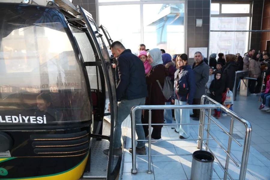 KEÇİÖREN’DEKİ TELEFERİĞE 4 GÜNDE 6 BİN 500 KİŞİ BİNDİ