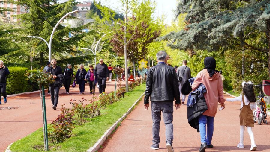 KEÇİÖRENLİLER ATATÜRK BOTANİK BAHÇESİNE AKIN ETTİ