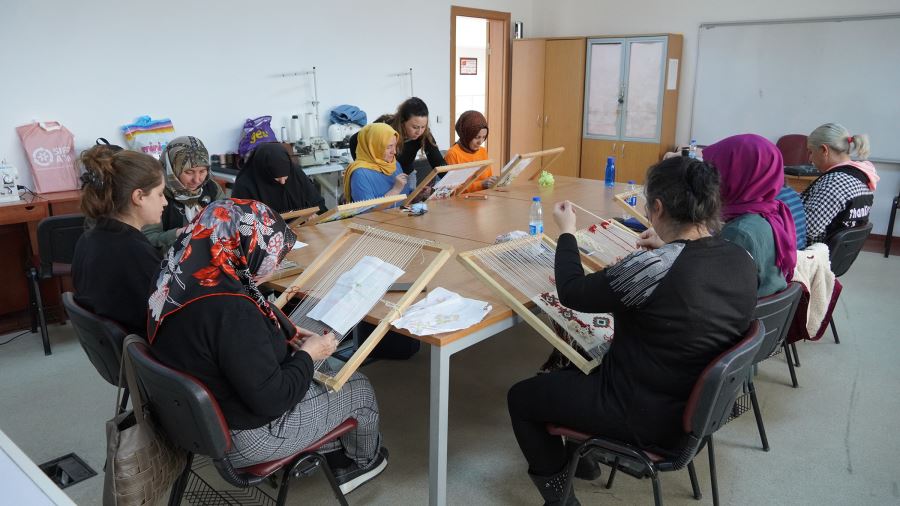 KEÇMEK’TE İKİNCİ DÖNEM KURS KAYITLARI DEVAM EDİYOR