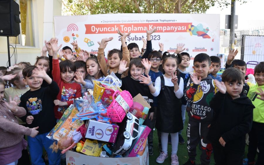 Kepez kreşlerinden depremzede çocuklara oyuncak kampanyası