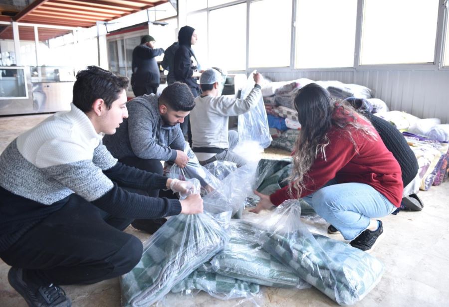 Kepez’de yürekleri ısıtan bağış