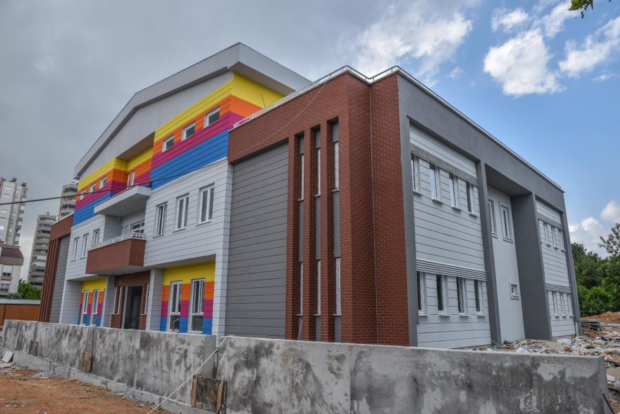 Kepez’den çalışan annelere bir kreş daha