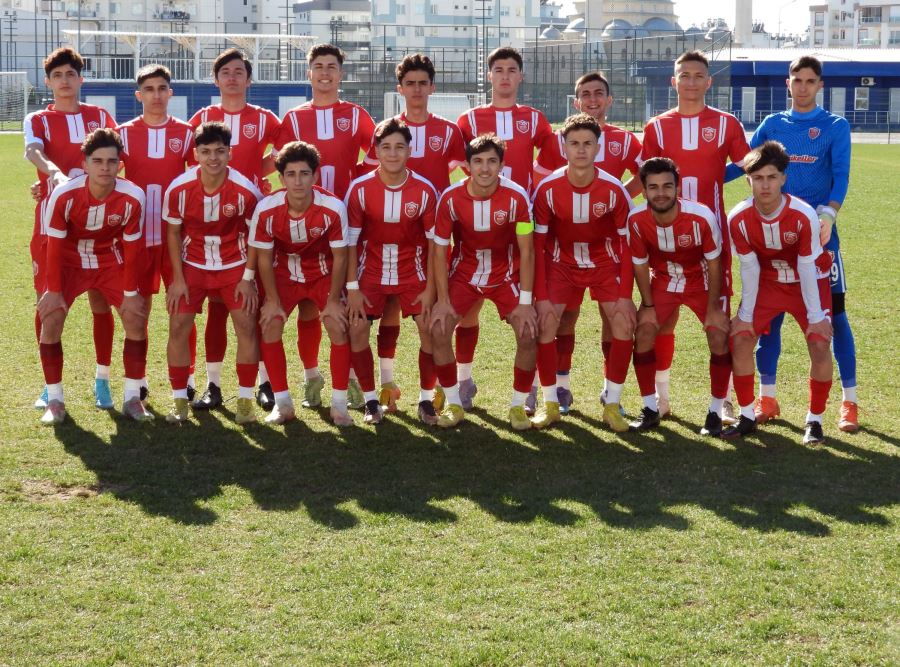 Kepez’in U18 dolu dizgin gidiyor