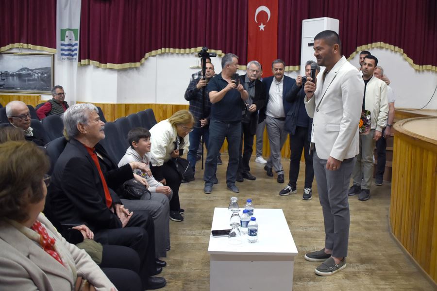 ‘‘KOMÜNİST OSMAN’’ FOÇALILAR İLE BULUŞTU