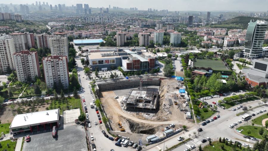 KORU MAHALLESİ KAPALI OTOPARK VE KENT MEYDANI ÇALIŞMALARI HIZLA DEVAM EDİYOR