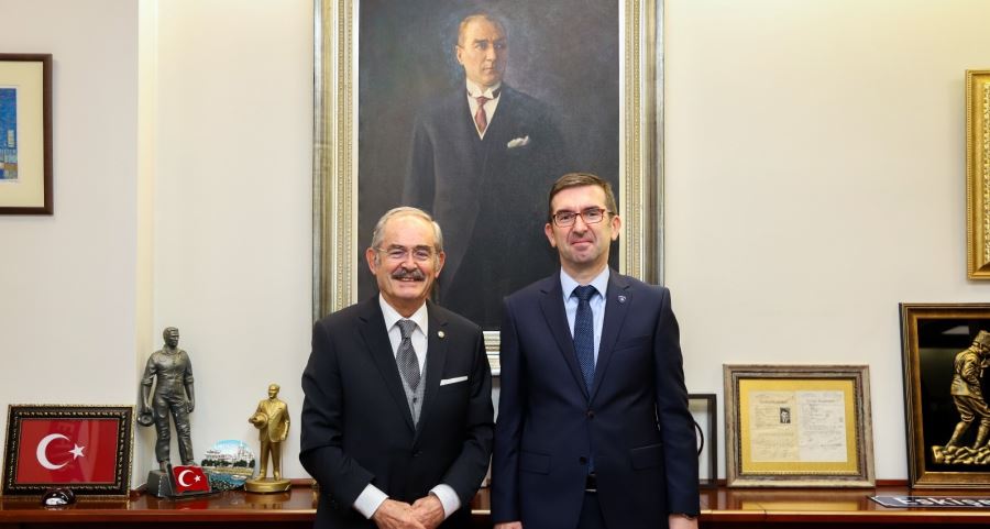 KOSOVA İLE TÜRKİYE’NİN TARİHSEL BAĞLARI VAR