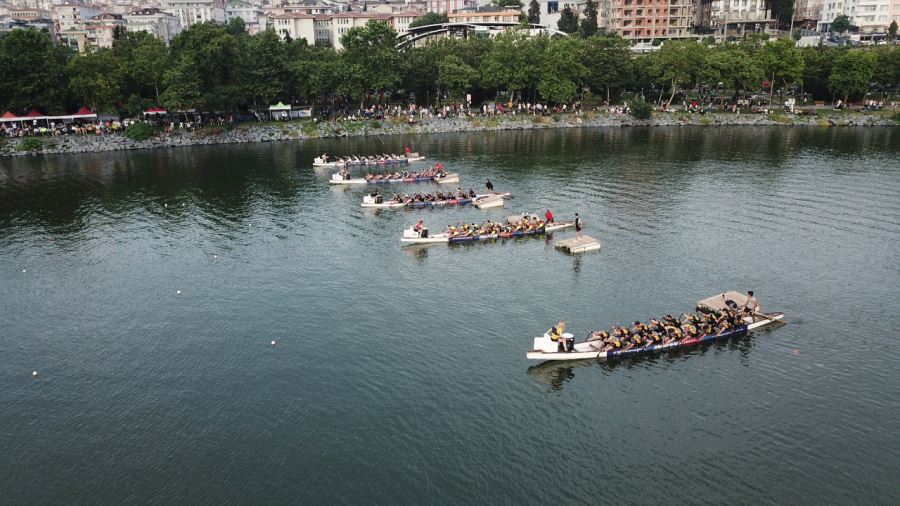 KÜÇÜKÇEKMECE GÖLÜ'NDE DRAGON BOT FESTİVALİ HEYECANI