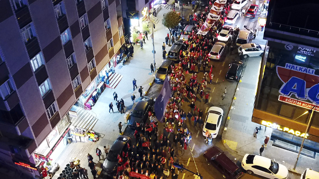 KÜÇÜKÇEKMECE’DE CUMHURİYET BAYRAMI COŞKUYLA KUTLANDI