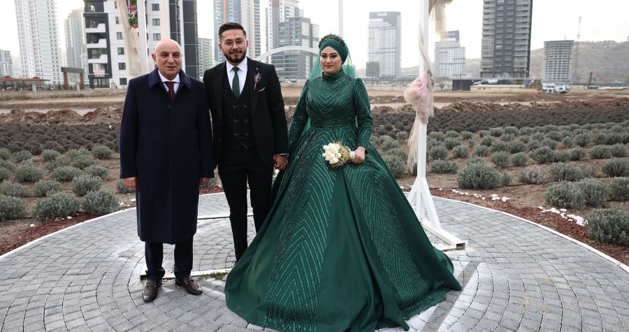 LAVANTA VE GÜL BAHÇESİ GENİŞLETİLİYOR