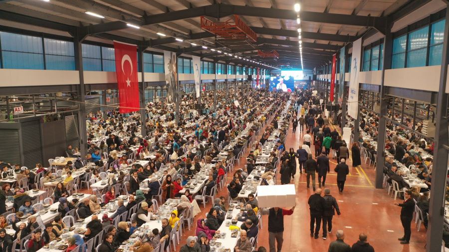LİDERLER HAYIRLI İFTAR SOFRASI’NDA BULUŞTU